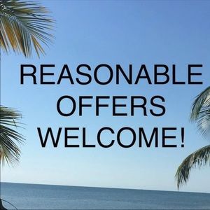 REASONABLE OFFERS WELCOME🌴